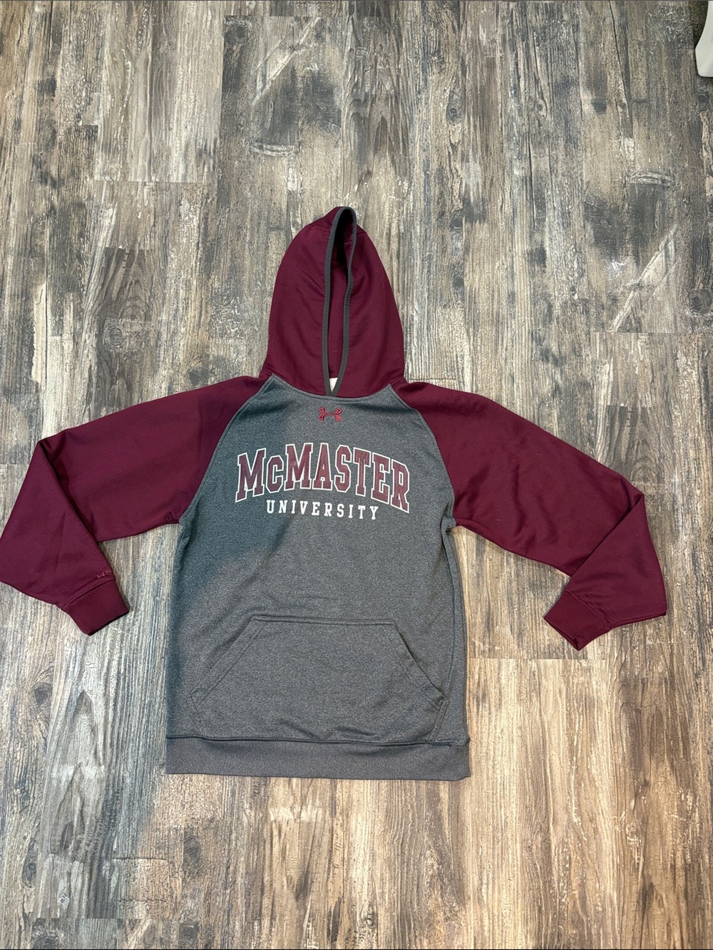Under Armour Grey and Maroon McMaster University Pullover Hoodie size Men S